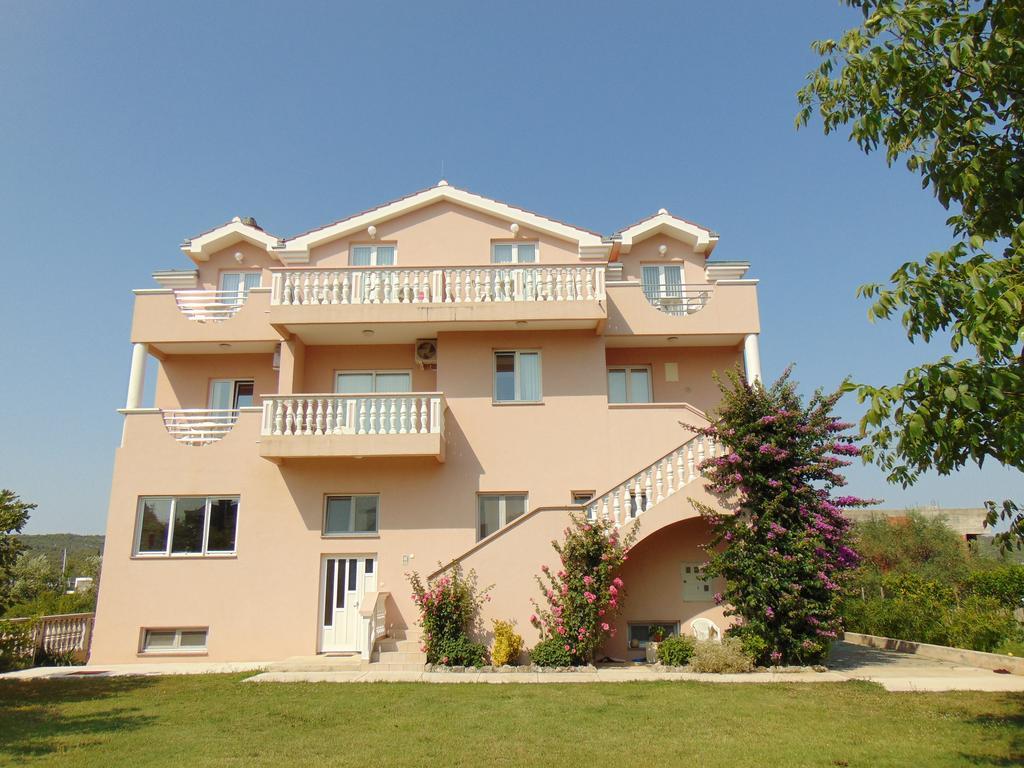 Bed and Breakfast Pansion Kardum Bibinje Zewnętrze zdjęcie